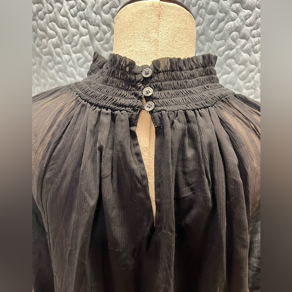 Long sleeve smocked top - Picture 4 of 10